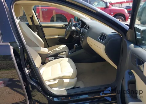 2011 Volkswagen Jetta 2.5L Se z USA, uszkodzony, nr VIN 3VWDZ7AJ8BM083536